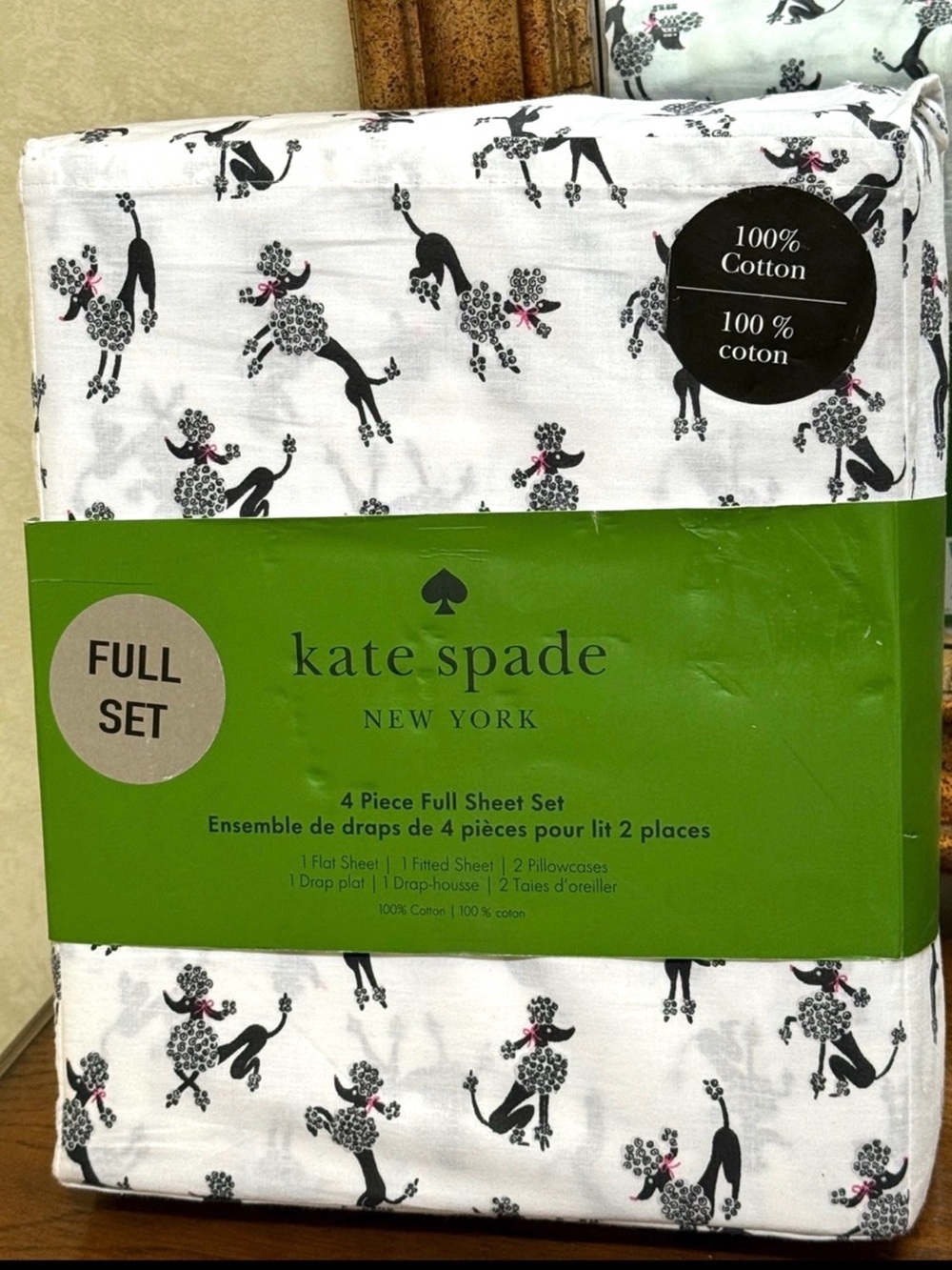 kate spade Full White Sheet Set with Black Poodle Print and Pink Bows.